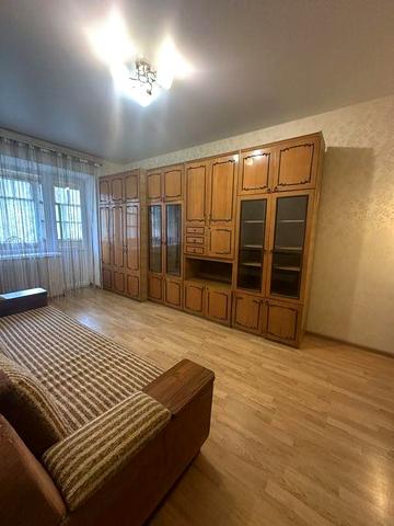 Терміново здається 1 кім квартира
