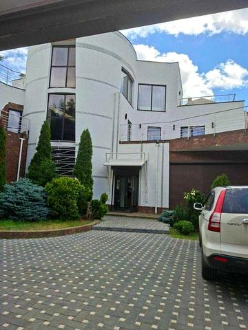 Сдам  3-этажный дом  на Куприна район 10 Фонтана