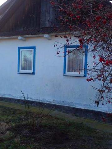 Продается будинок у селі Плужне Шепетівського району Хмельницької обл.