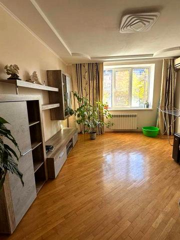 Оренда 3-кімнатної квартири в центрі міста, вул. Пулюя, 15а