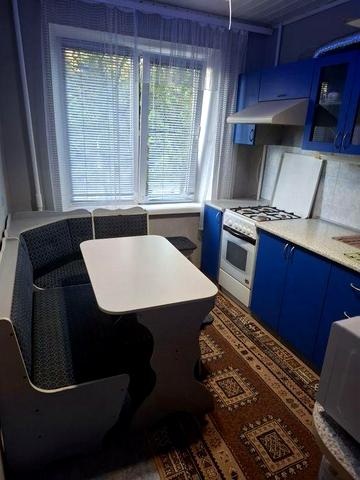 Довгострокова оренда двокімнатної квартири на 3 Шевченківському