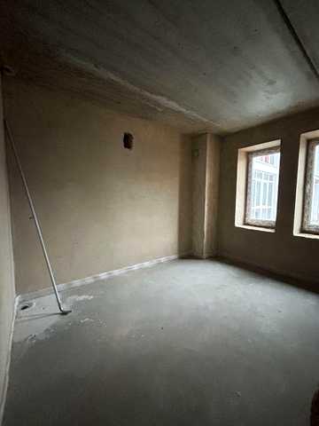 Продам 3к квартиру в цегляному будинку в Бучі! Є газ!