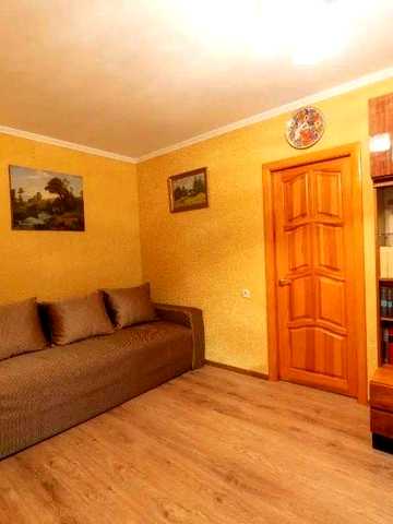Пропонується в оренду 2-кімнатна квартира (44м.кв.) по вул. Ніщинського, 12