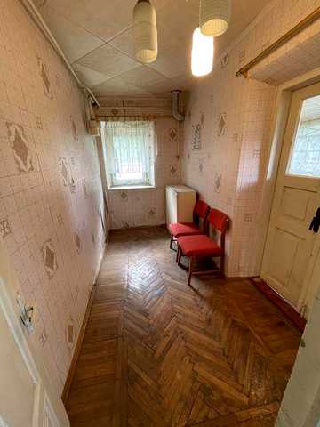 1/2 будинка окреме подвір’я 10 сот. Землі під забудову