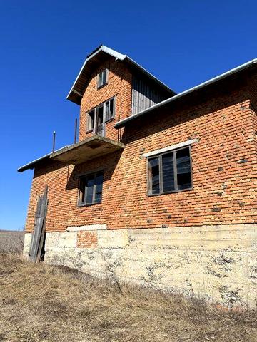 Продам цегляний будинок