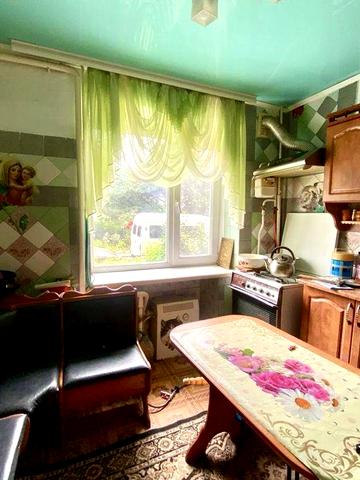 Продам 2-кімнатну квартиру, гарний стан, місто Деражня