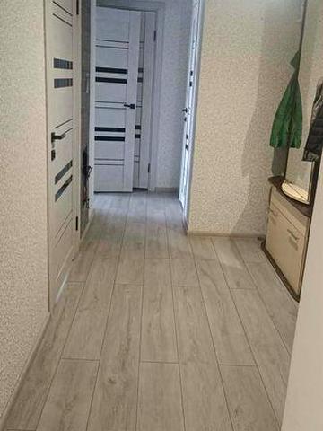 Простора 2 кімнатна квартира 69 м² з капітальним ремонтом | 2 поверх | смт Маневичі
