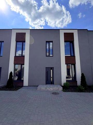 Продам Таун біля Вишенського Озера! Топ локація .
