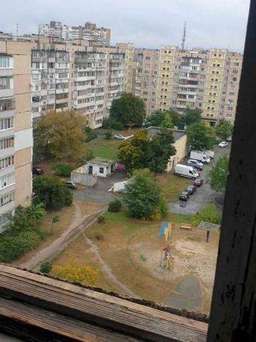 Продам 2 кімнатну квартиру по вул. Червоної Калини (Маяковського)