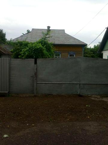 Продаж будинка з участком