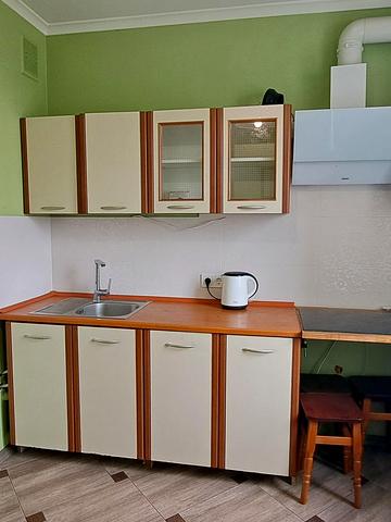 Ревуцького вул., 10/2