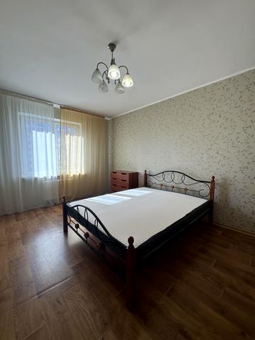 Здолбунівська вул., 13