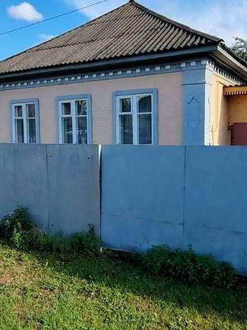 Затишний будинок в тихому мікрорайоні міста Прилуки