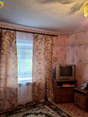 Продается дом в с. Любополь со всеми коммуникациями.