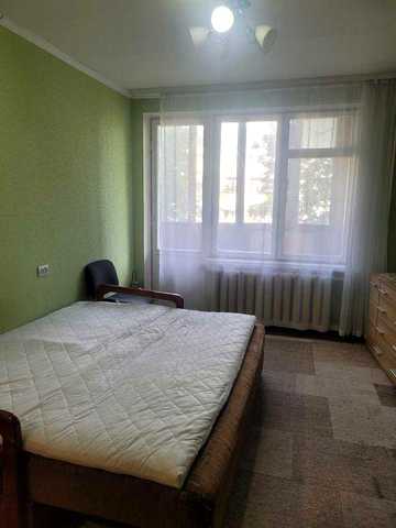 Продам 1к Солом'янський р-н вул Ушинського  буд 23