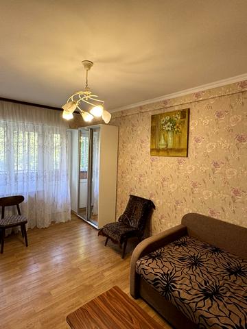 Кирилівська вул. (Фрунзе), 172