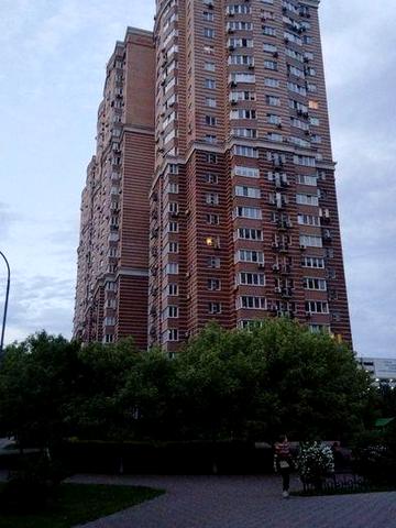 ЖК" Голосеево" ул.Голосеевская 13 м.Демеевская , центр