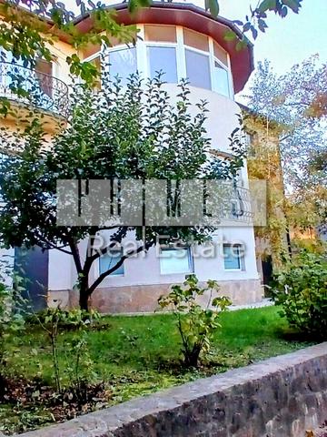 Нечуя-Левицького вул., 23