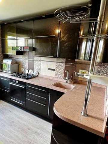 Продам 3-х комнатную кв. В Ц-гор. Собственник
