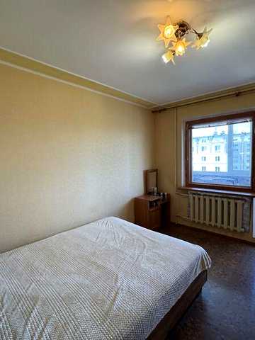 Продаж 3к Квартира Олеся Гончара вулиця