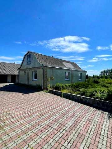 Чудовий будинок в селі поблизу Звенигородки