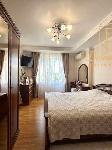 Продаж 4к кв 130 м2 по вул. Микільсько-Слобідська, 4Д