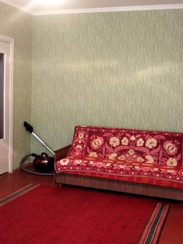 2 кімн Карачуни Миколаєвське шоссе,  4/9 поверх, з меблями і технікою