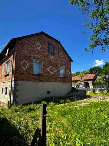 Продаж окремого будинку в смт Великий Любінь, Львівська область
