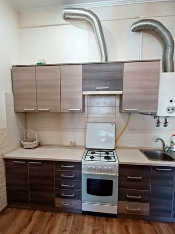 Жовківська вул. (Декабристів), 7