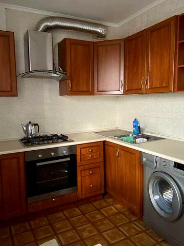 Продаж 2к Квартира Шкільна вулиця