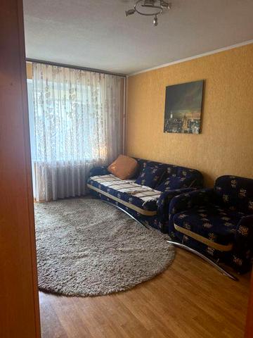 Здається 1к кв, Поліська, 20