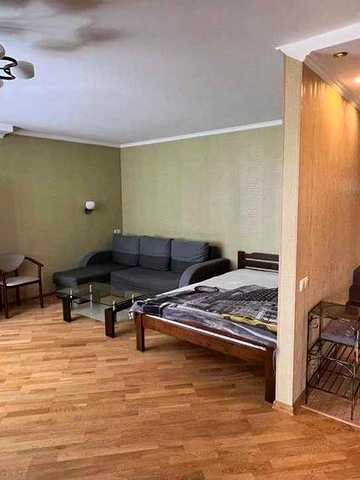 Здам довгостроково 1 кім кв 48м2 вул. Верховинна 41.