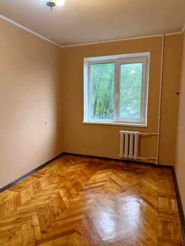 ТОРГ !!!Готова до продажу! Простора 2-кімнатна квартира 45 м²