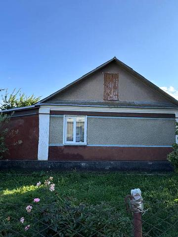 Продам будинок місто Березне,9 сот землі