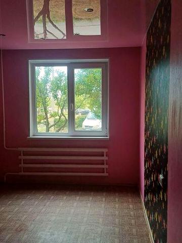 Продам 3- кімнатну  квартиру