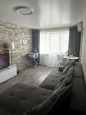 Продам 3-х кімнатну квартиру в центрі