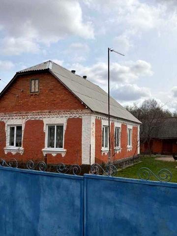Продається цегляний будинок + 40соток землі