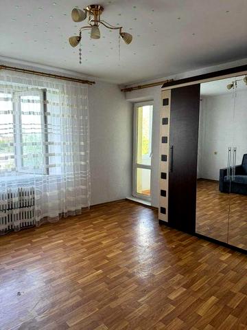 Продам 2 комнатную квартиру район Аэропорта