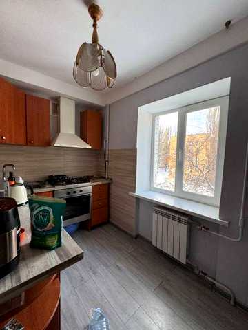 Продаж 2 х кімнатної квартири. Святошинський район ! Корольова 7!
