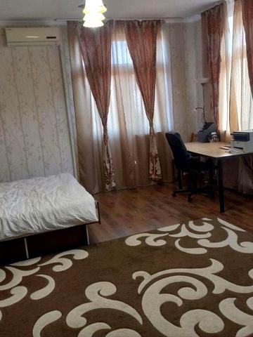 Оренда простороі квартири, Центр