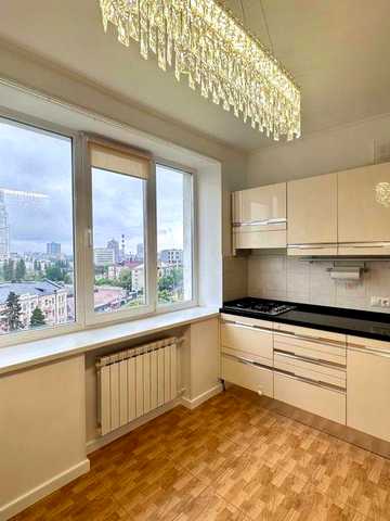 Продаж 3-кімнатної квартири 85 м², Печерськ, Омельяновича-Павленко 19, Суворова