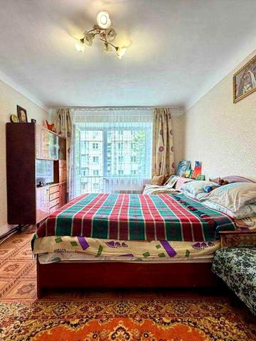 Продаж 1-кімнатної квартири 30.5 м², вул. 50-річчя УПА, Моршин