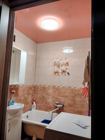 Продам квартиру в Балаклее 3 к центр. Не сдаю. Живу здесь. 
Отли