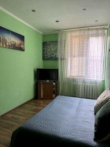 Однокімнатна квартира по проспекту металургів від власника
