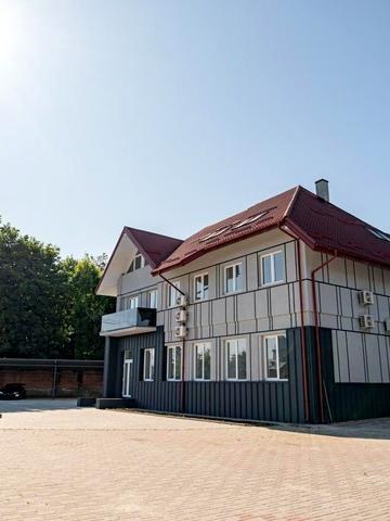 Євгена Чикаленка вул., 26