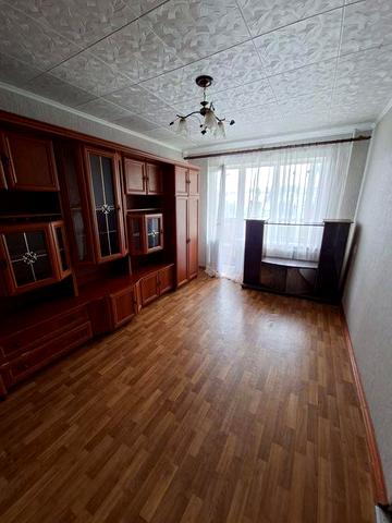 Знаю 1 к.кв. вул. Нагорна, Космос