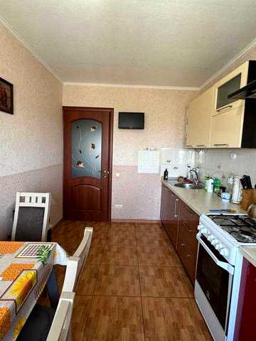 Продам 3 комнатную квартиру Чешка  12 квартал (недалеко от Терры)