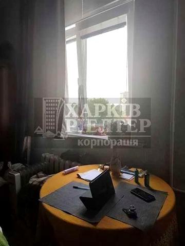 D1C Продам гостинку метро Наукова, вул. Павлівська  5