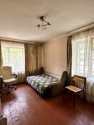Продам квартиру по вул. Парковій, в самому центрі міста