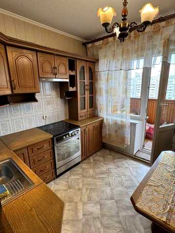 БЕЗ % 3 кім Анни Ахматової 15 продаж квартири метро Позняки меблі та техніка Дарницький район Осокорки генератор на будинок . Оренда гараж
